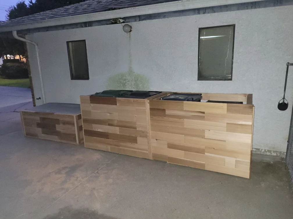 Handmade Cedar Wood Storage Box image indicator(4)