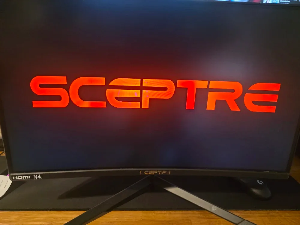 Sceptre L24 24" Curved Gaming Monitor 1080p 144hz image indicator(2)