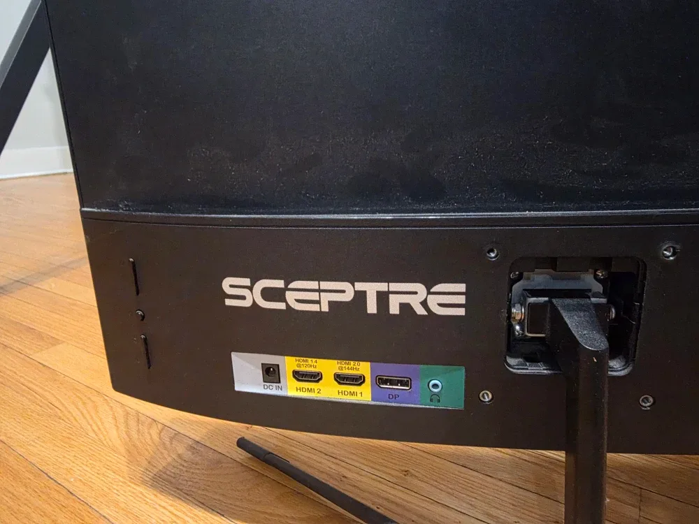 Sceptre L24 24" Curved Gaming Monitor 1080p 144hz image indicator(4)