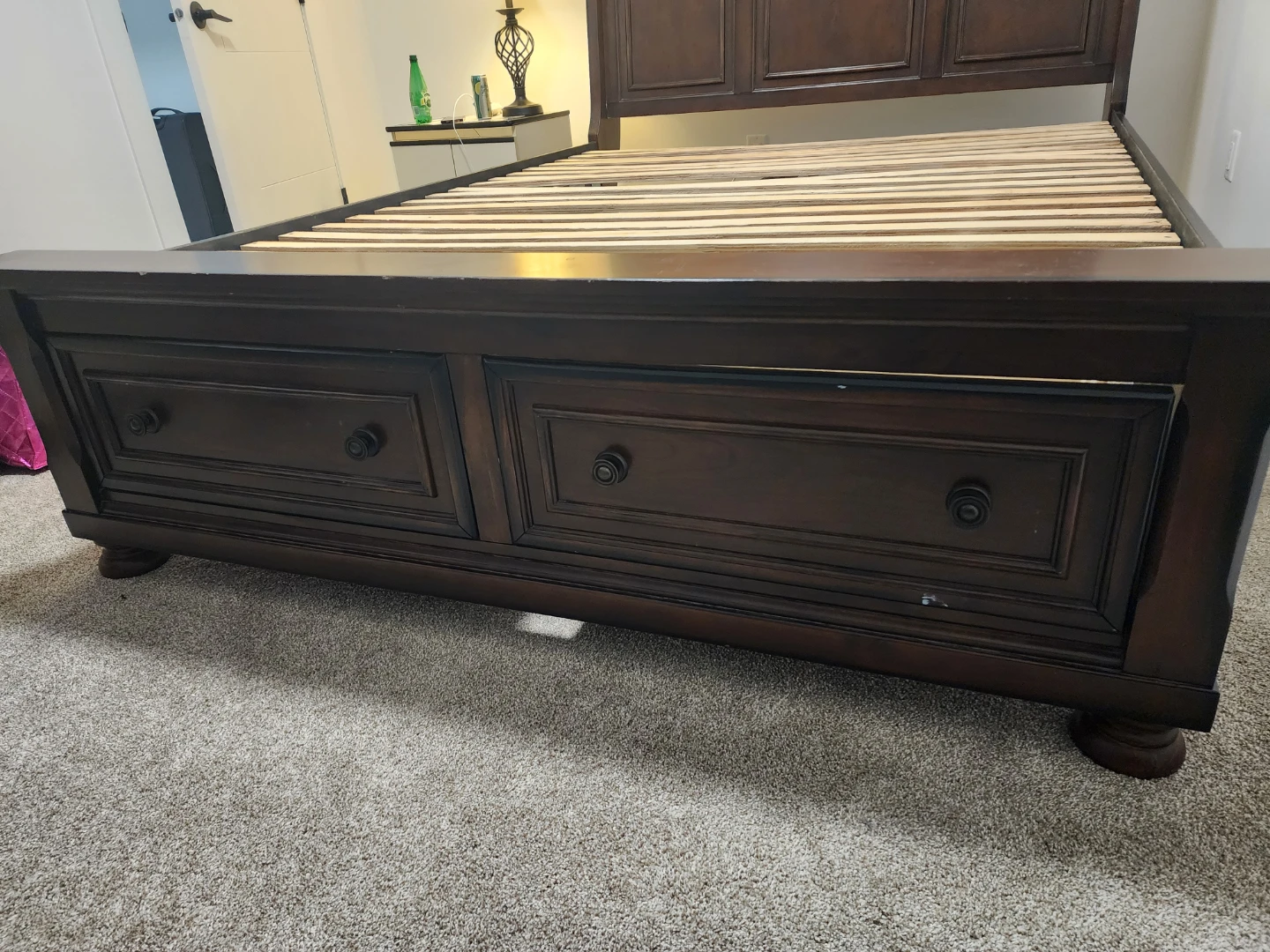 Dark Wood  Queen Size Bed Frame - photo 3