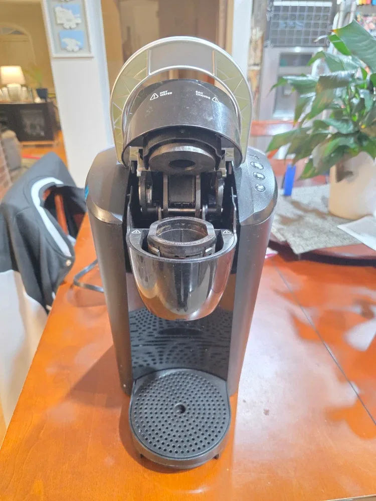 Keurig K-Compact Single Serve Coffee Maker