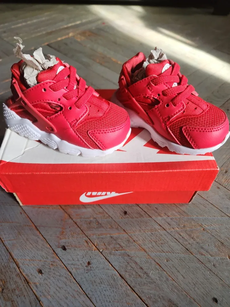 Nike Huarache Run (TD) Size 4C - Red/Berry image indicator(2)