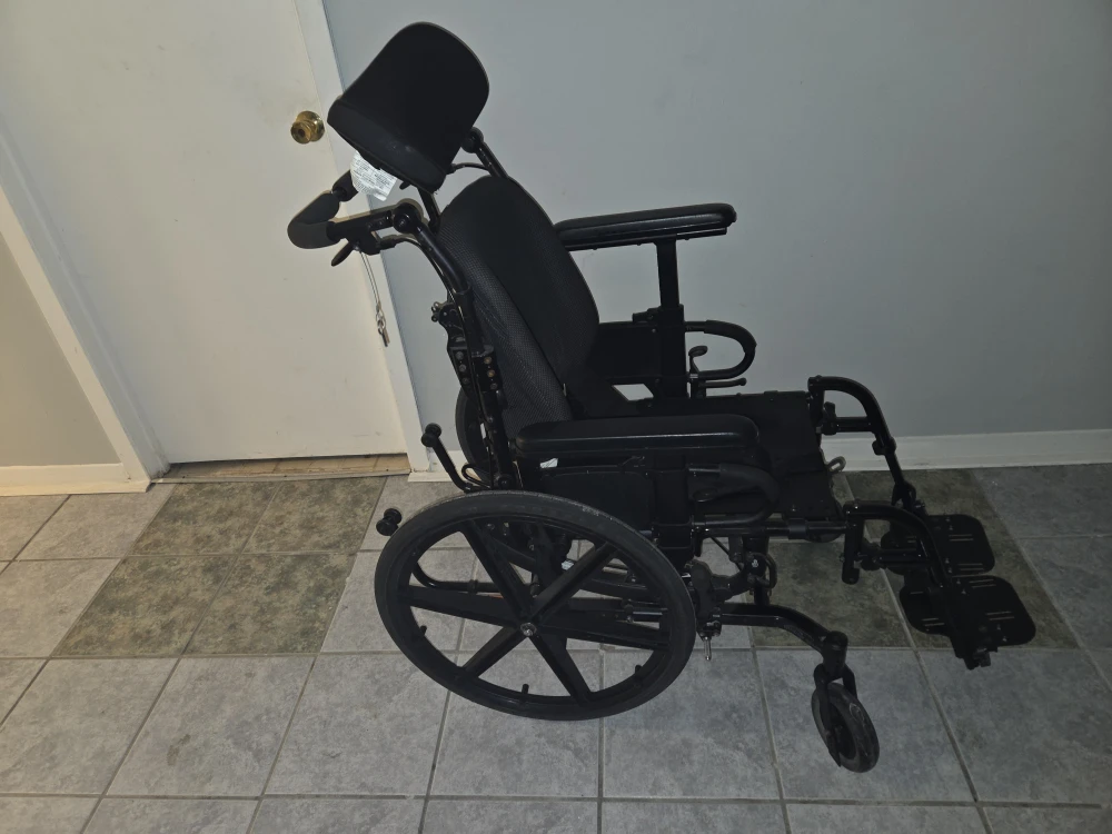 Sunrise tilt Seating Wheelchair - photo 3