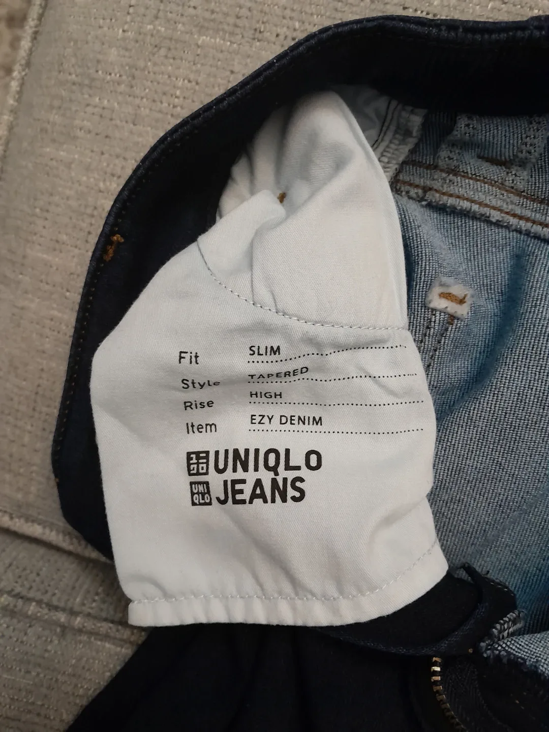 Uniqlo EZY Denim Jeans - Slim Tapered, Size S image indicator(4)