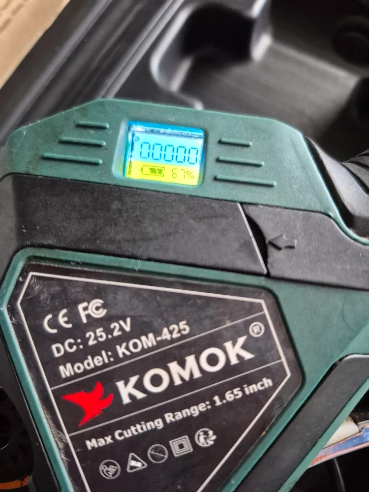 Electric Cordless Pruning Shears -25.2V, Like New!