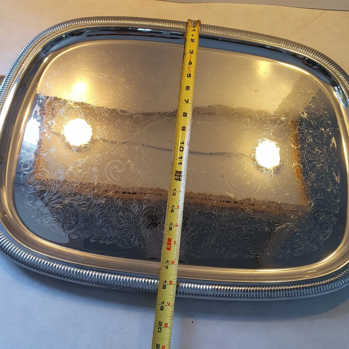 Silver Plated Serving Tray image indicator(3)