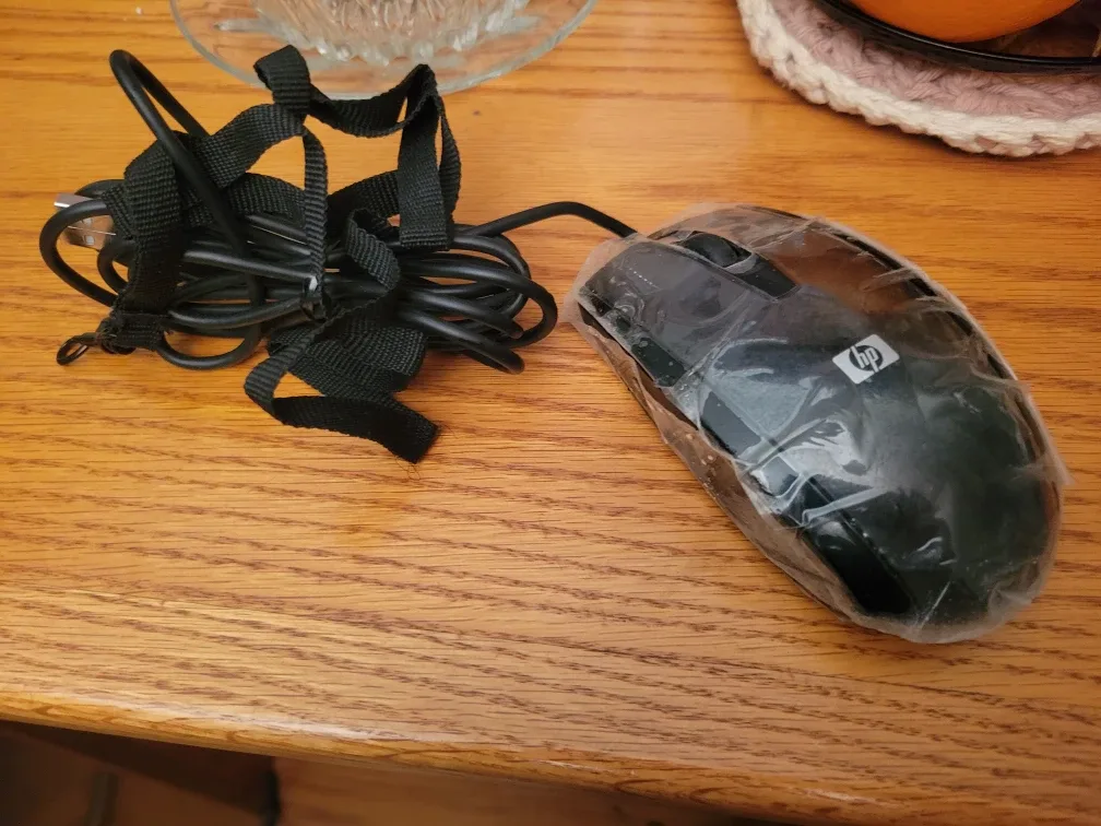 HP USB Optical Mouse - New in Package