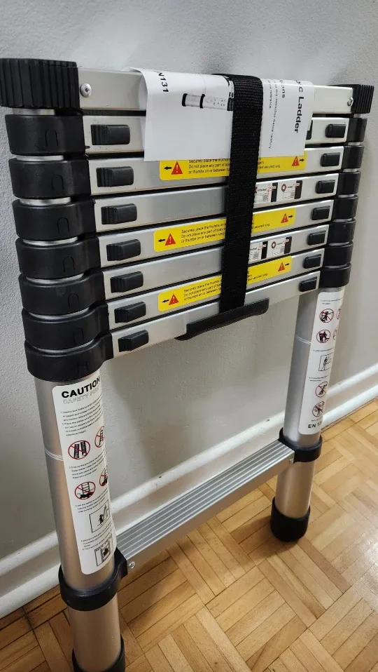 8.5ft Extendable Ladder *new image indicator(2)