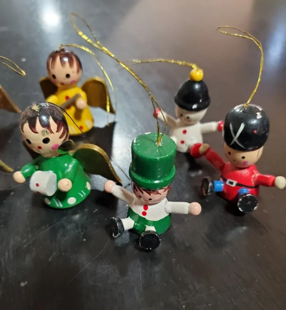 7 Vintage wooden Angel Christmas Ornaments image indicator(4)