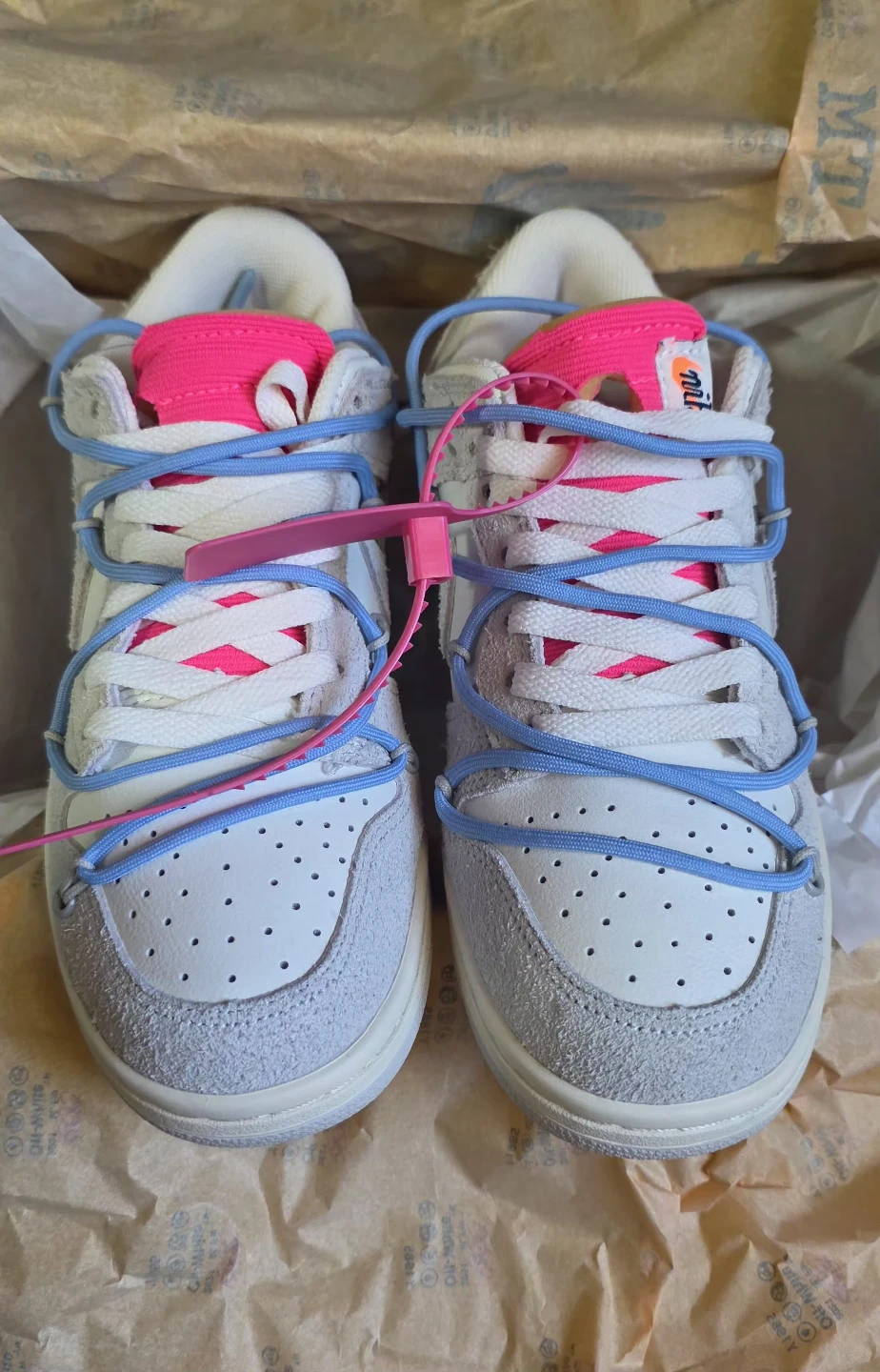 Nike Dunk Low Off-White  - Size 5 - photo 3