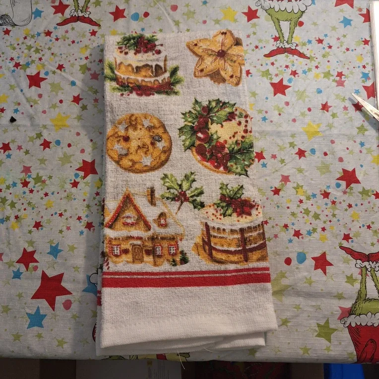 Festive Holiday Gift Set! image indicator(6)