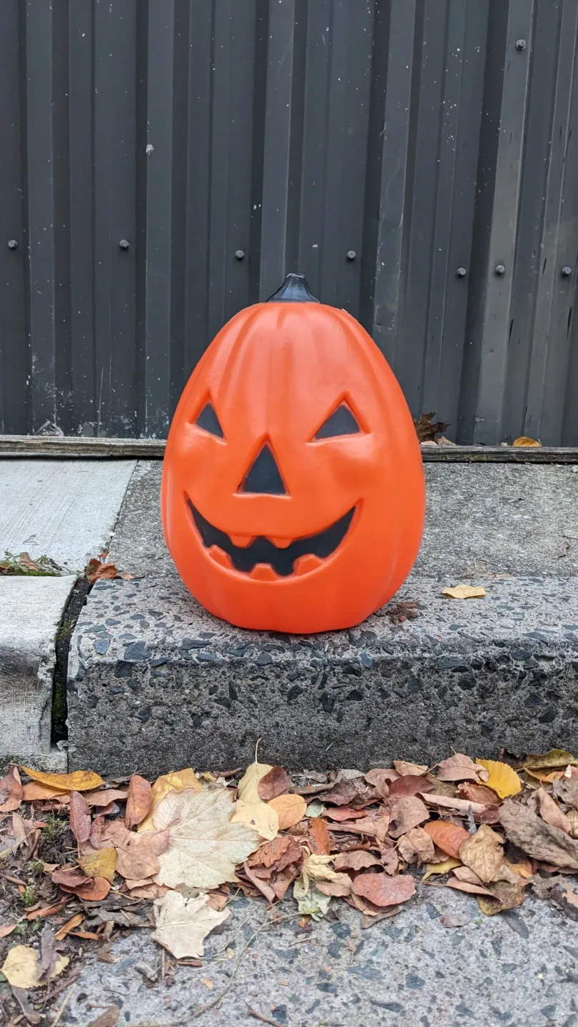 Vintage TPI 1991 Halloween Blow Mold Pumpkin thumbnail