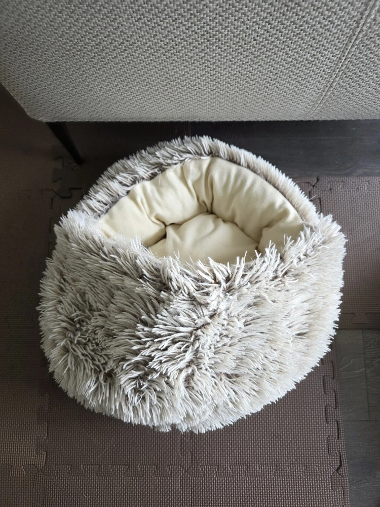 Fluffy Round Pet Bed - Cozy & Comfy - photo 2