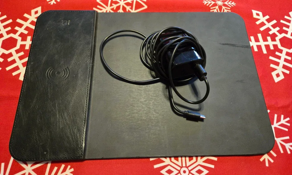 IR Wireless Charging Mouse Pad