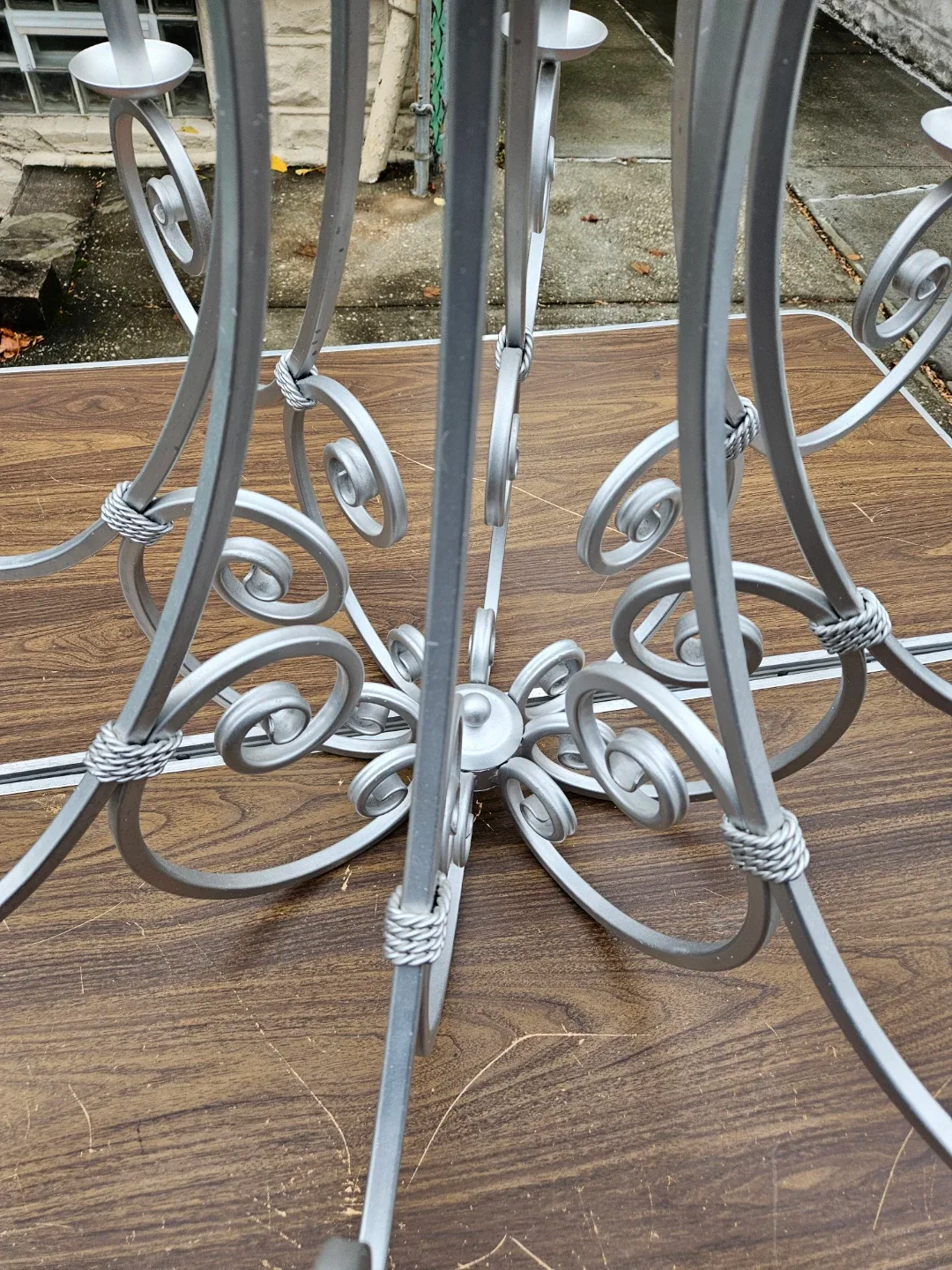 Beautiful xlarge iron silver collar chandelier image indicator(4)