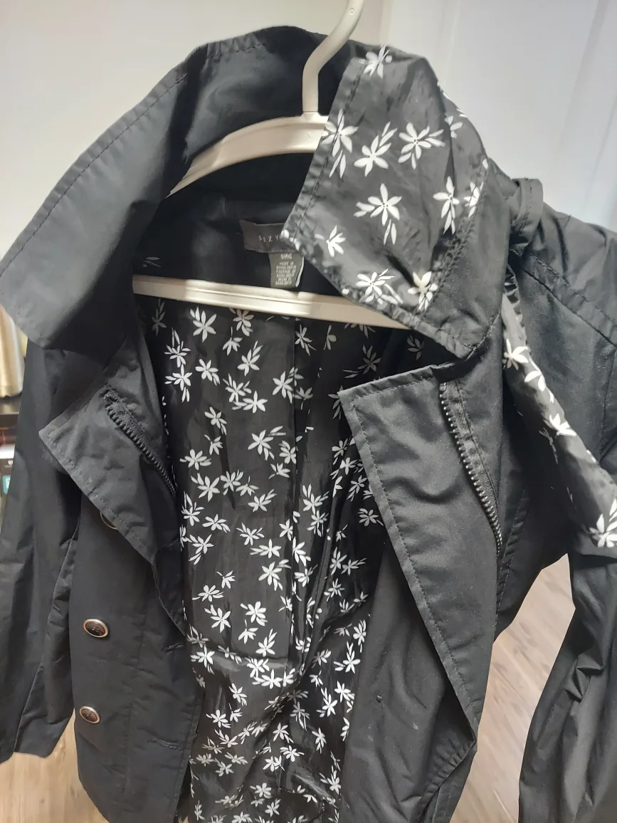 Suzy Shier Black Floral Trench Coat - Size S thumbnail