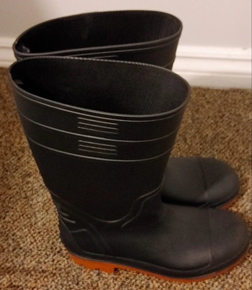Black Rubber Rain Boots