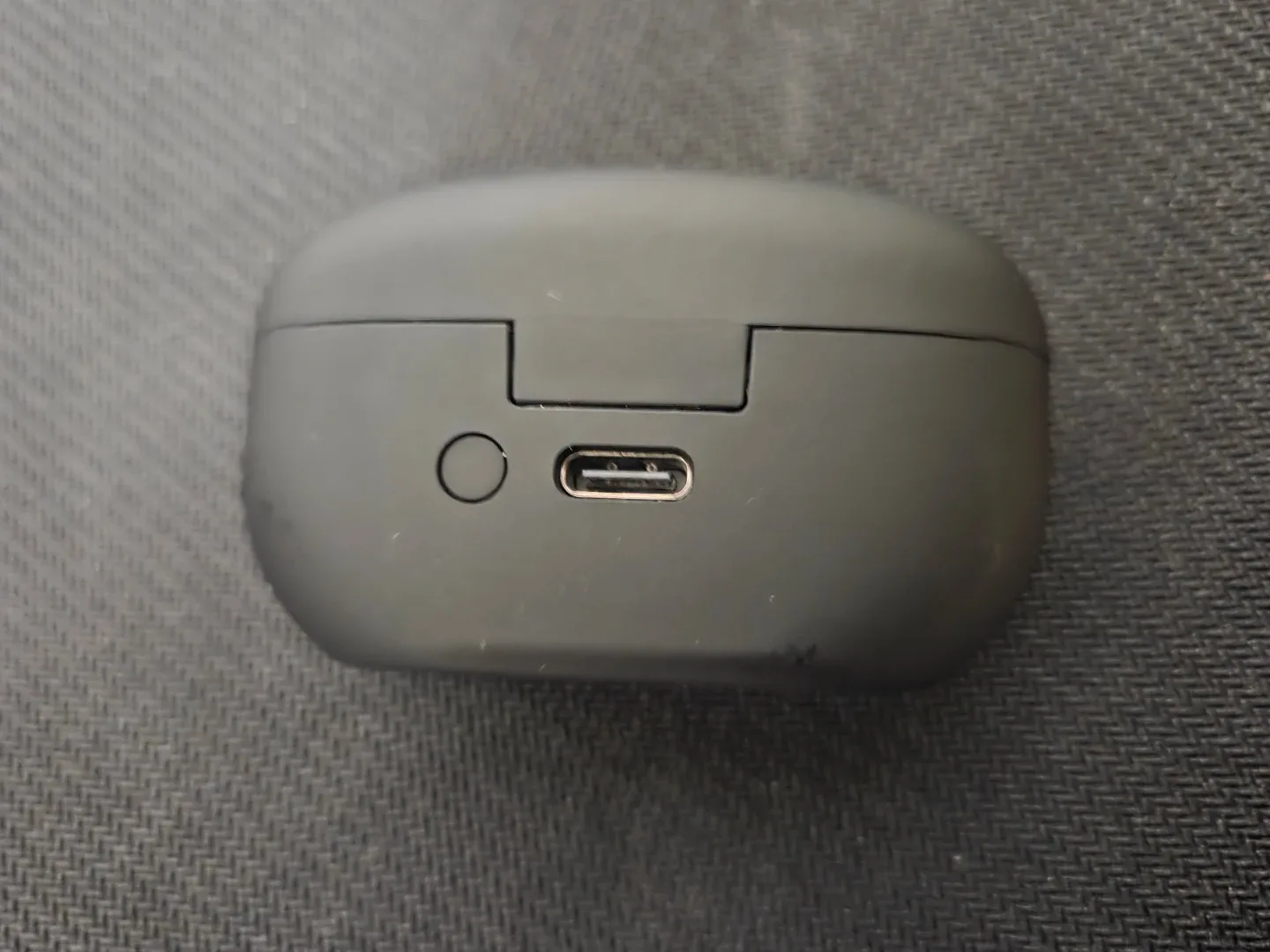 Sony xm5 earbuds image indicator(4)