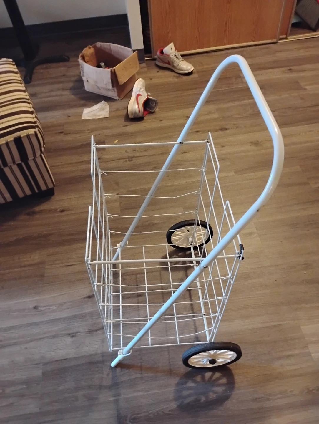 White Wire Shopping Cart - photo 3