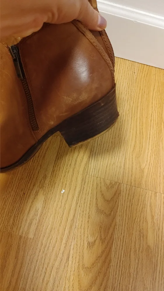 Women's Brown Leather Ankle Boots size 9 image indicator(6)