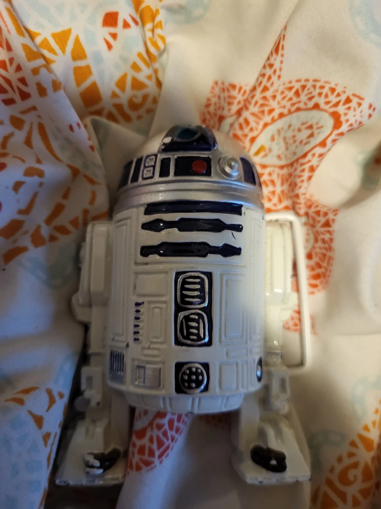 R2-D2 Star Wars Figurine
