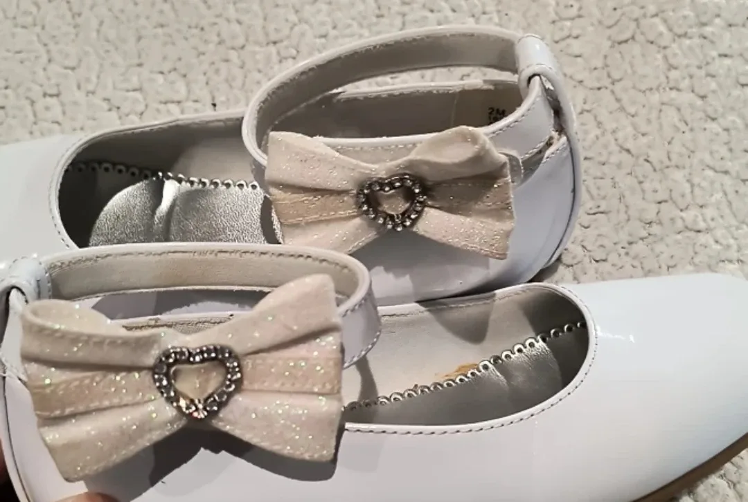 Rachel Shoes White Pearl Mary Janes - Size 2M image indicator(5)