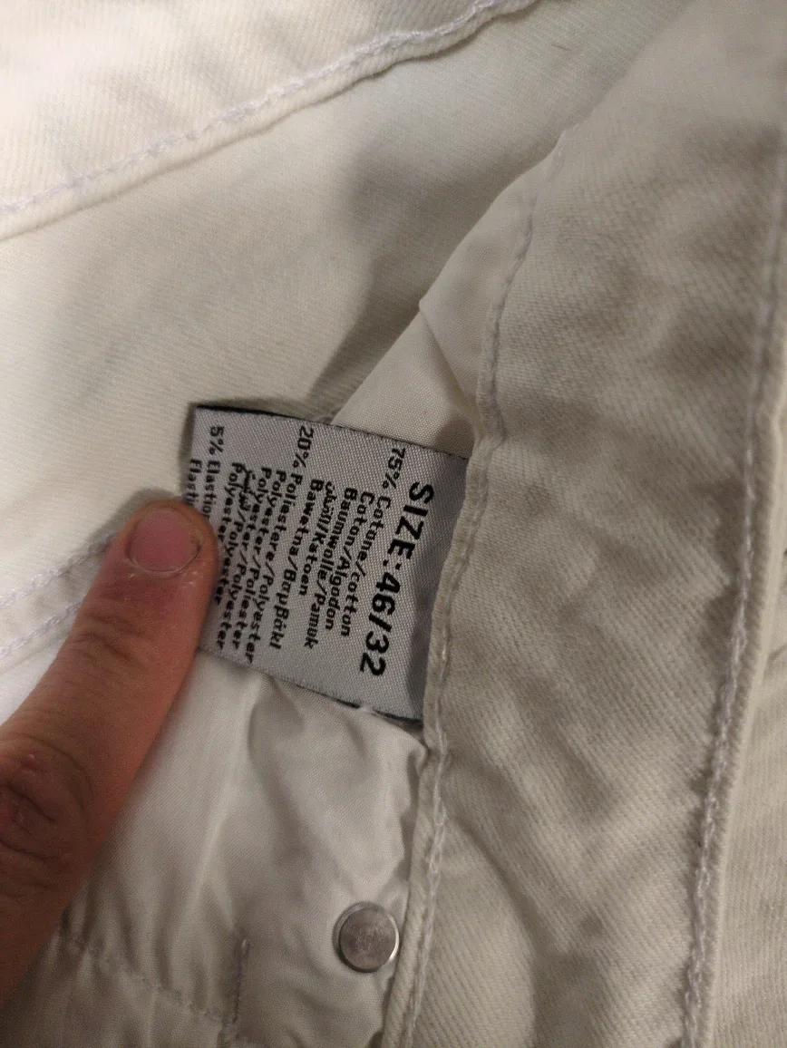 Bruno Leoni Denim Shorts - Size 46/32 image indicator(3)