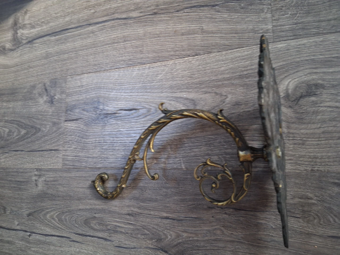 Vintage Style Ornate Metal Wall Hook - photo 4