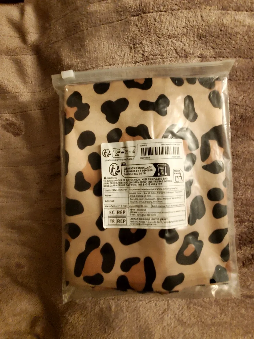 Livnn Super Soft Throw Blanket - Leopard Print image indicator(3)