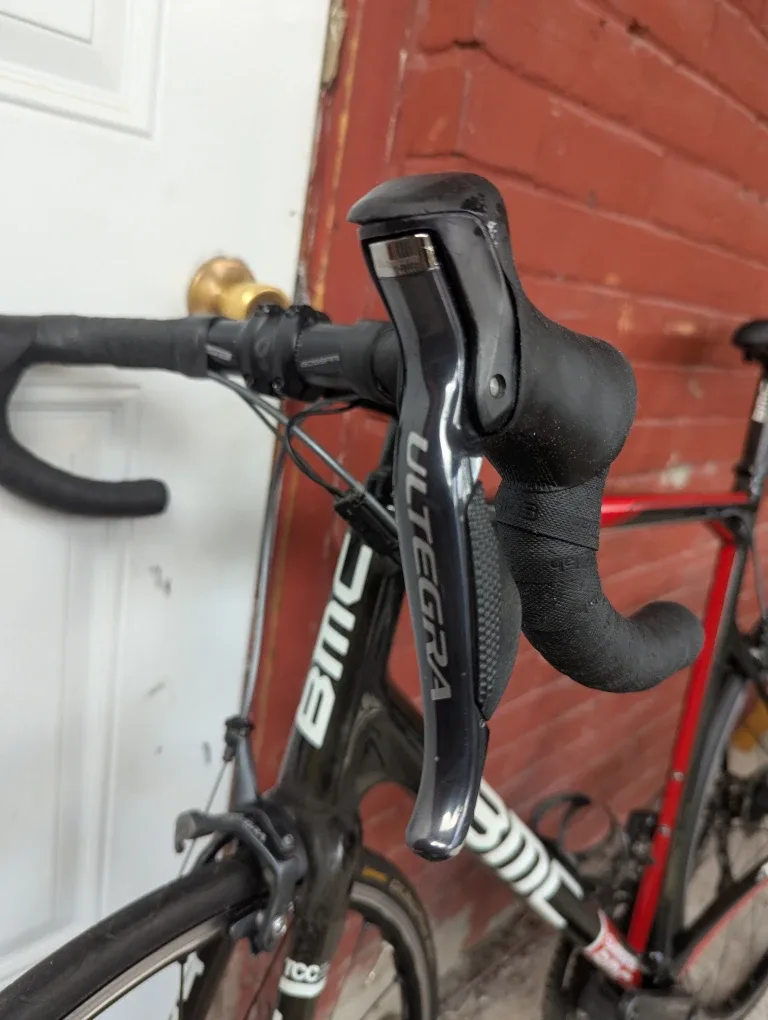 XL BMC Teammachine SLR01 carbon Road Bike image indicator(4)