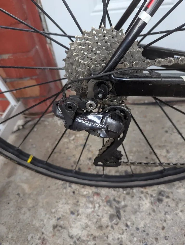 XL BMC Teammachine SLR01 carbon Road Bike image indicator(5)