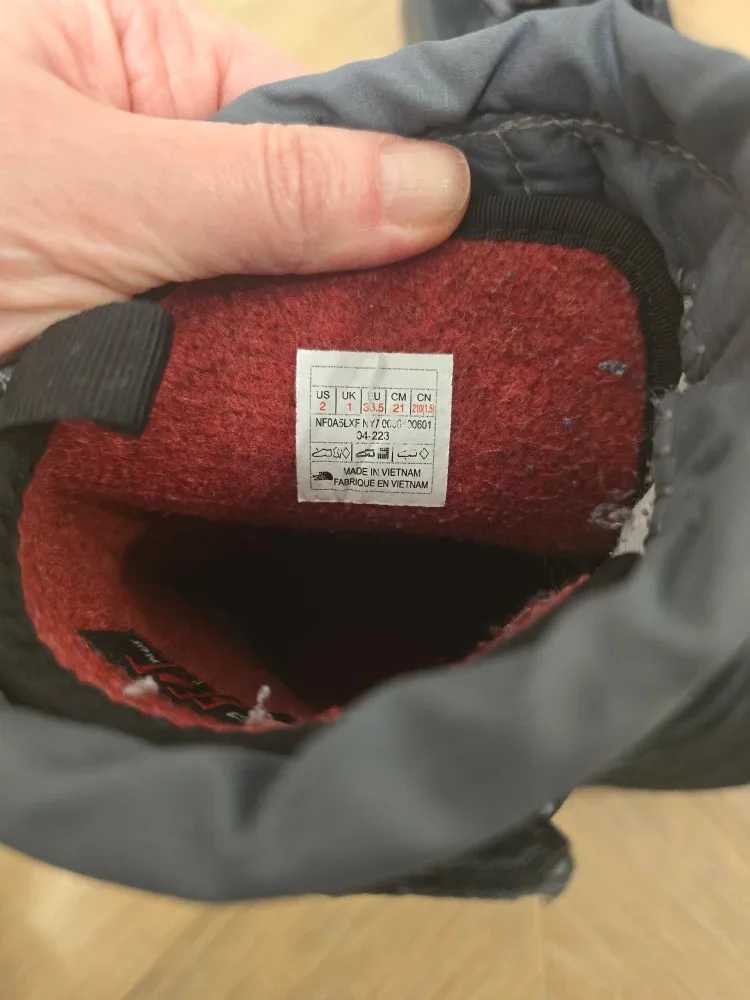 The North Face Toddler Snow Boots - Size 2 image indicator(4)