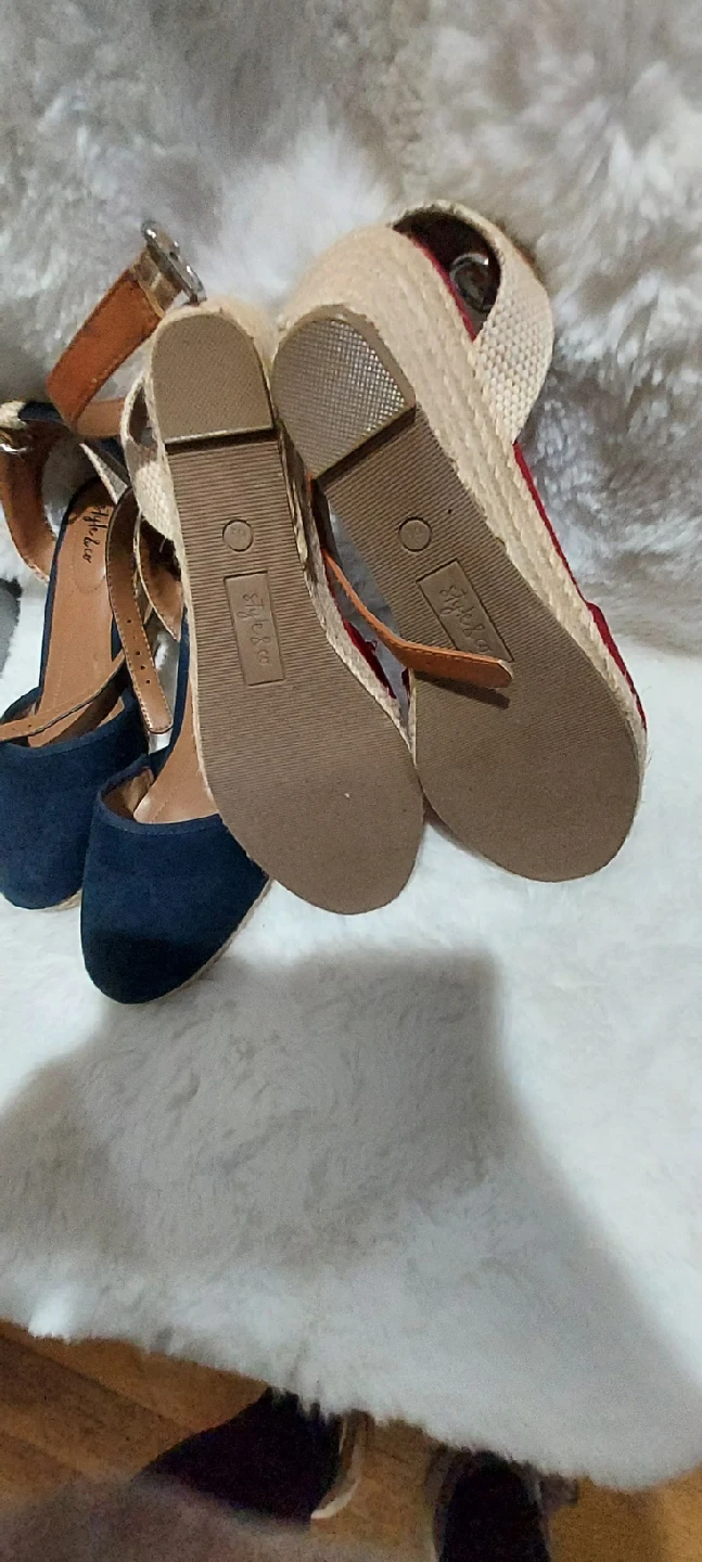 Style & Co Wedge Heels, Size 7