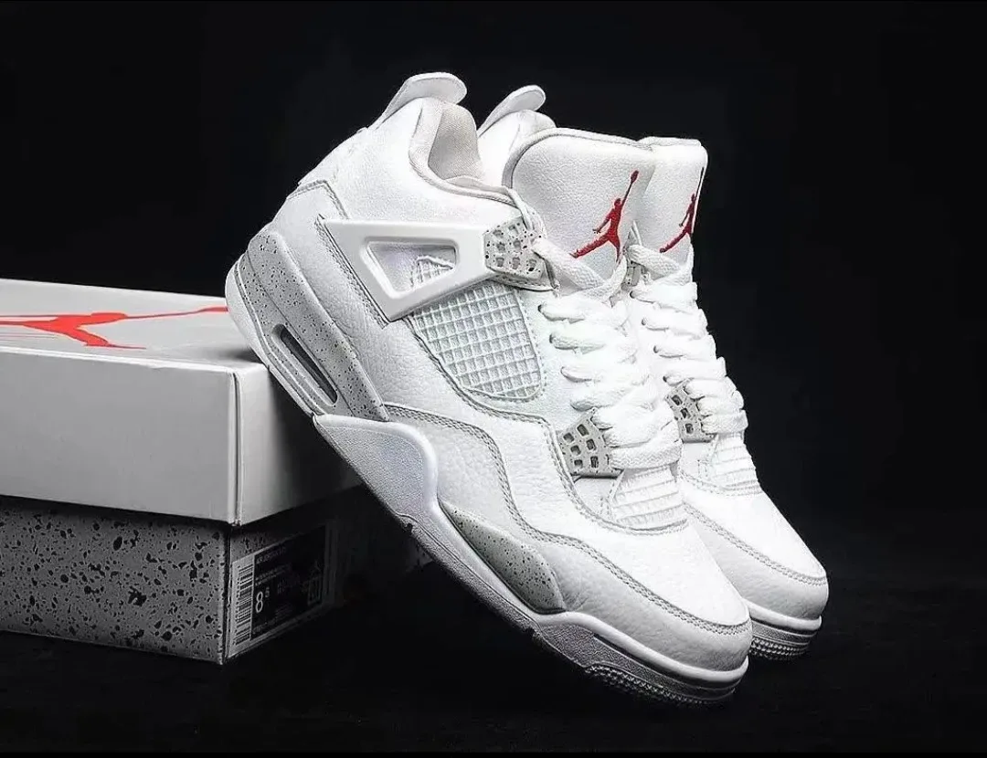 Air Jordan 4 Retro White Oreo