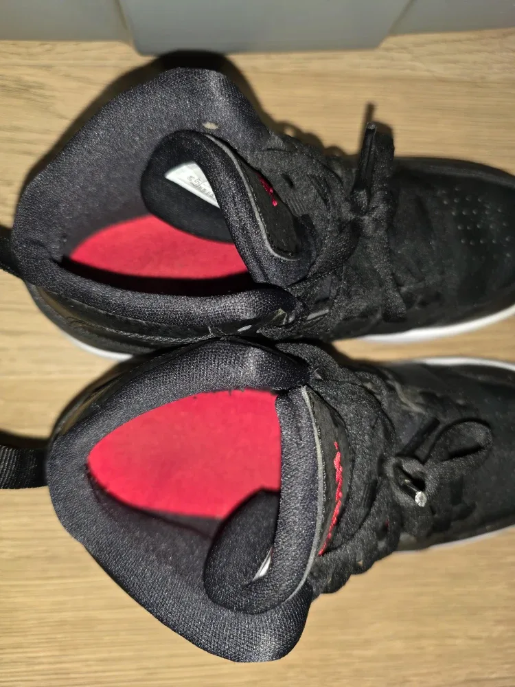 Air Jordan Jumpman Sneakers 2.5Y image indicator(5)