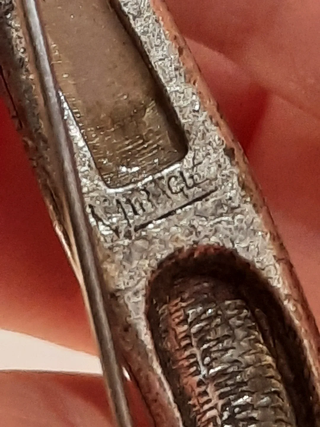 Vintage Pistol Brooch image indicator(10)