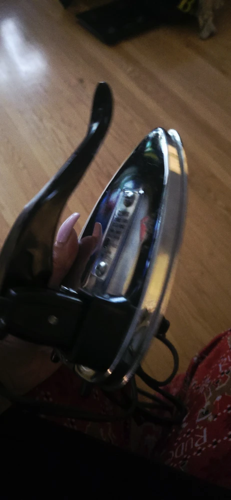 Olympia Travel Iron - Compact & Convenient - photo 2