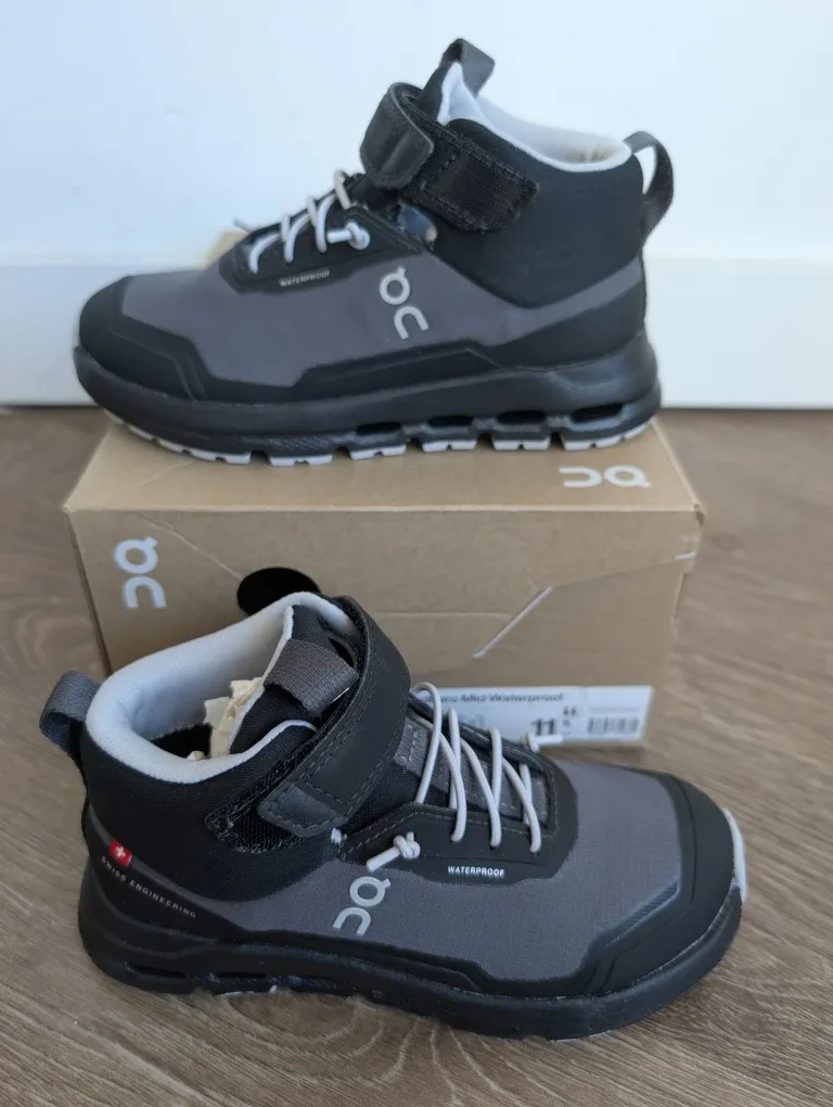 On Cloudhero Mid Waterproof Kids Shoes - Size 11 BRAND NEW image indicator(7)