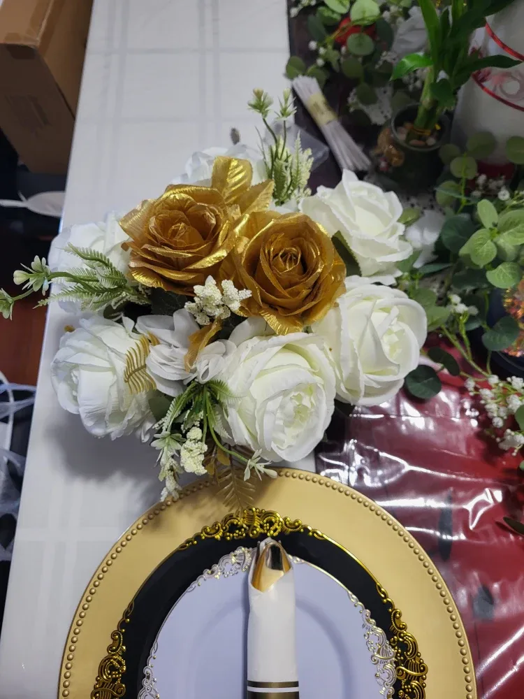 4 Floral Centerpiece - White & Gold Roses image indicator(3)