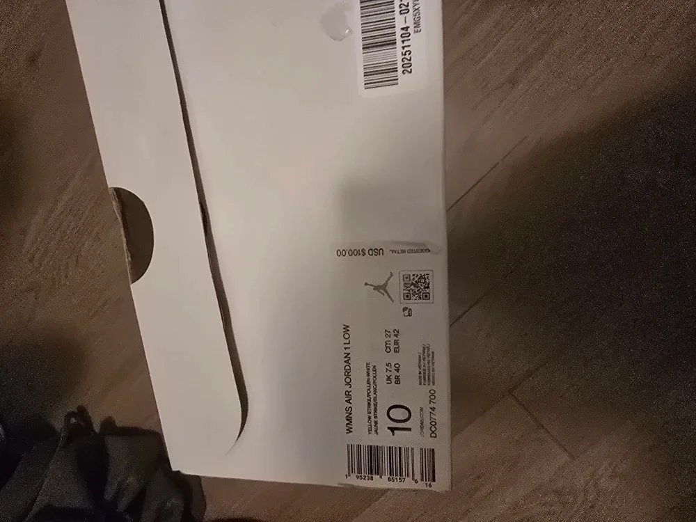 Brand new jordan 1 size10 woman image indicator(2)