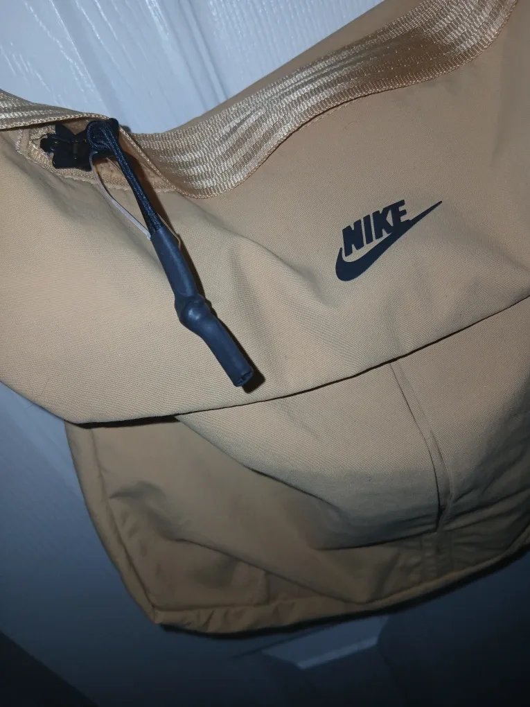 Nike Beige Shoulder Bag image indicator(2)