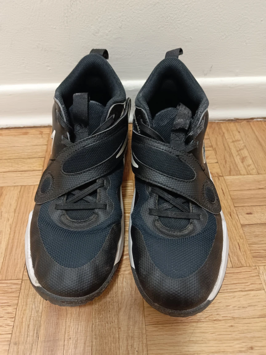 Nike Basketball Shoes - US 7Y