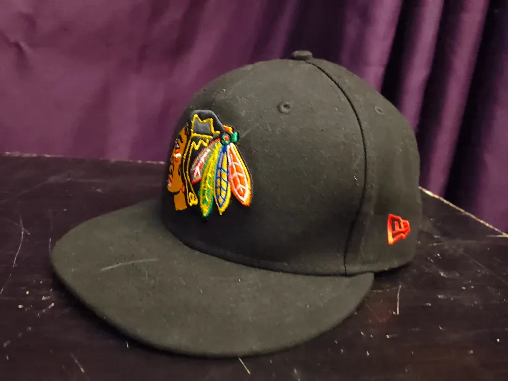 New Era Chicago Blackhawks 59FIFTY Fitted Hat Size 7 3/8 image indicator(4)