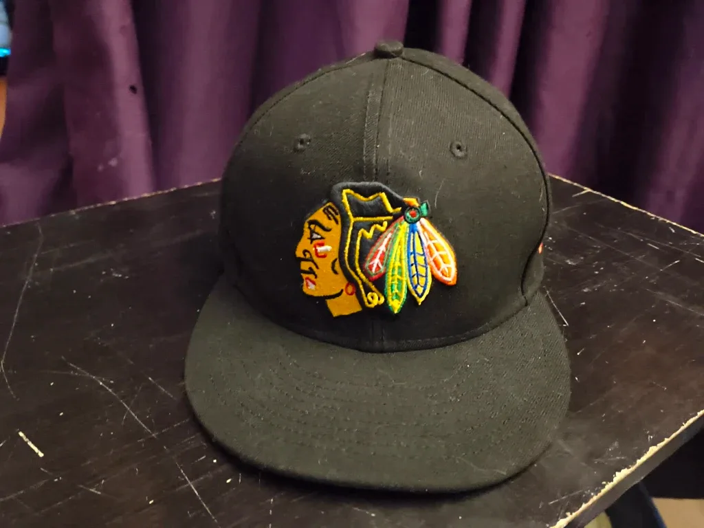New Era Chicago Blackhawks 59FIFTY Fitted Hat Size 7 3/8 image indicator(5)