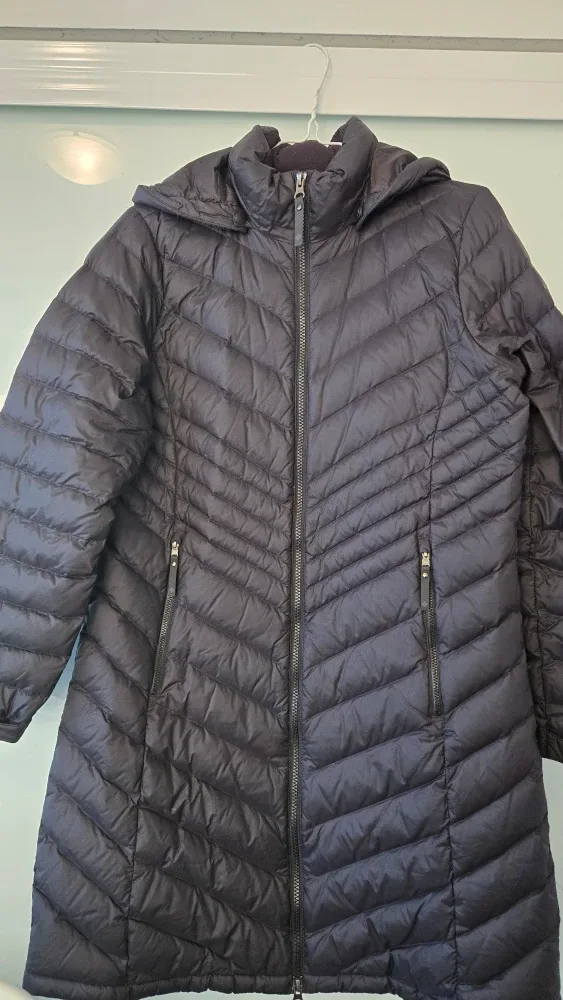 Columbia Puffer Coat - Size M