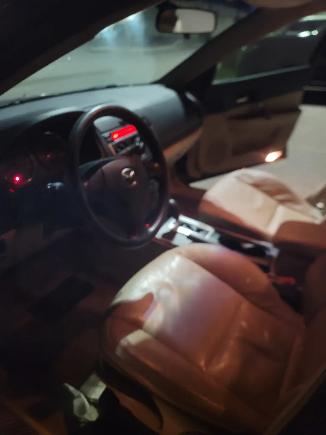 Mazda 6 Sedan - Maroon image indicator(6)