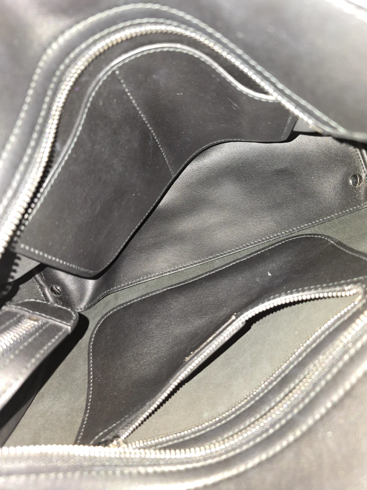 Salvatore Ferragamo Black Leather Tote Bag - photo 3