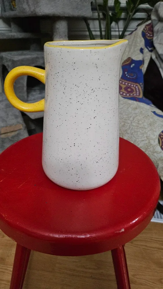 Floral Bee Pitcher image indicator(2)