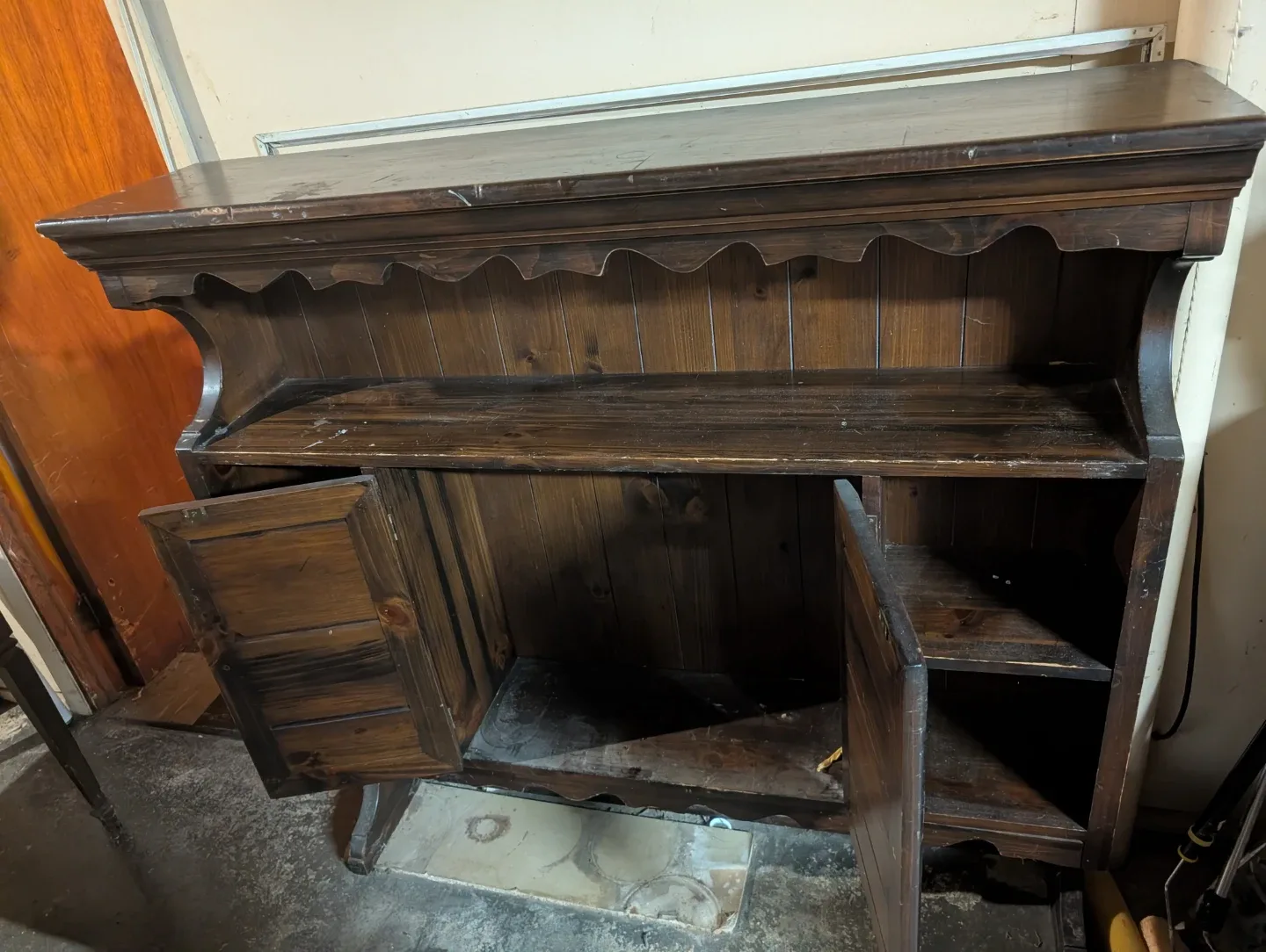 Wooden Hutch Cabinet image indicator(2)