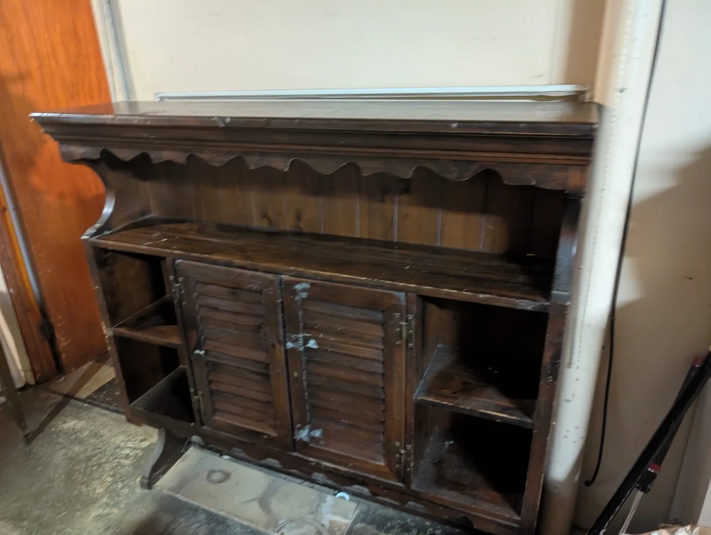 Wooden Hutch Cabinet image indicator(7)